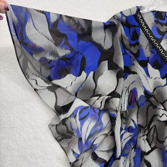 Catherines Flutter Sleeve Tunic Top Bold Floral Beaded Neck Flowy Size 1X 18-20W - Picture 4 of 10